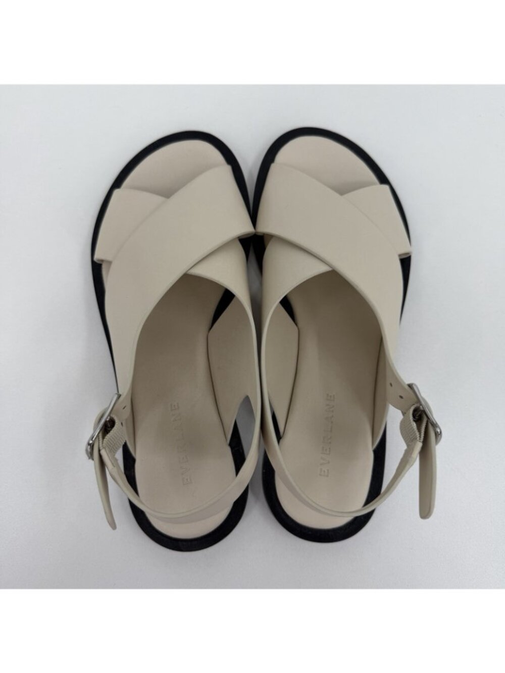 Everlane The City Crossover Sandals size 8.5 in Cream Leather Ankle Strap Buckle - Picture 7 of 9